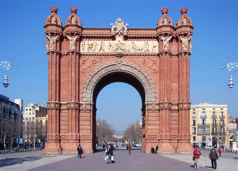 arc de triomphe barcelona spain